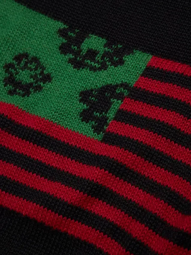 Pañuelo con la bandera panafricana y coronas, color negro