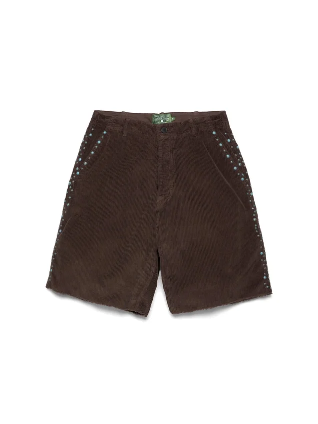 Shorts de pana con tachuelas oxidadas